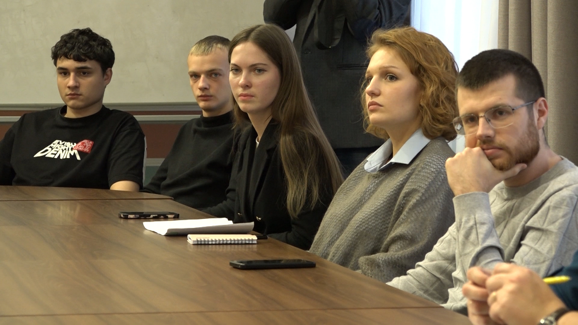 Сохранят, но модернизируют. Как преобразится сквер у бывшего кинотеатра "Родина" в Великих Луках