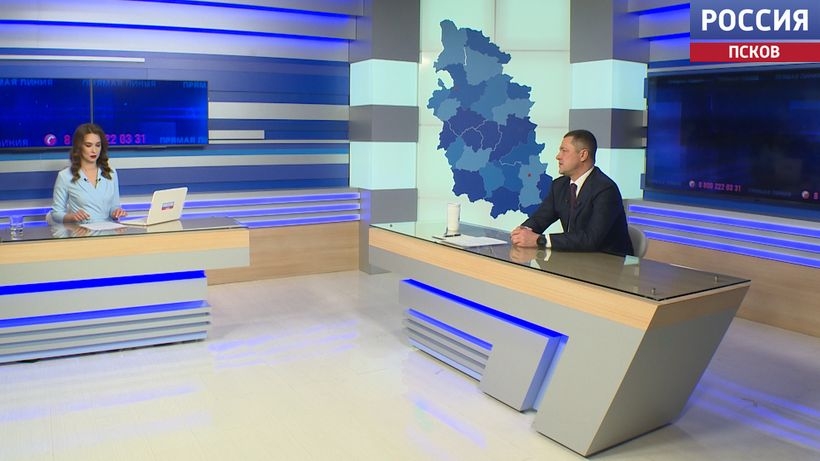 Почти 100 звонков поступило за первый день работы на Прямую линию с губернатором Михаилом Ведерниковым