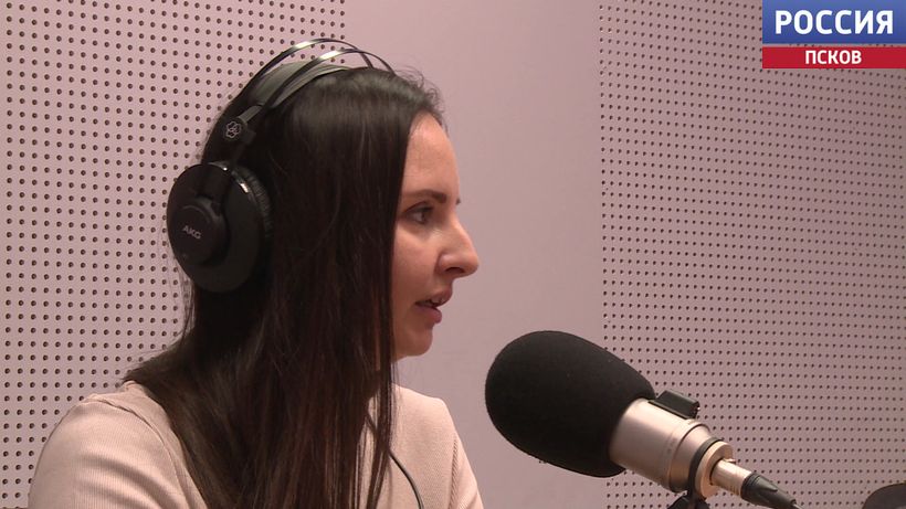 На "Радио России-Псков" сегодня стартует новый цикл программ Елены Яковлевой. Новости Пскова и Псковской области. Вести-Псков  Узнайте больше о работе Госдумы. На "Радио России-Псков" стартует новый проект