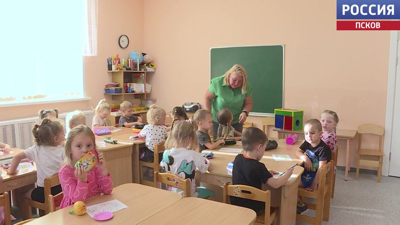 Учли мнение воспитателей и пожелания родителей. После капремонта в Пскове открылся 54 детский сад