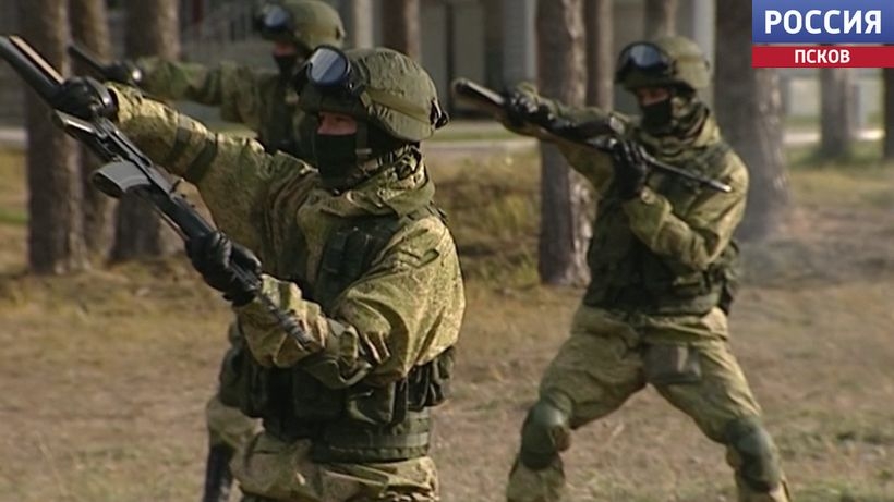 Народный артист России Владимир Машков поздравил псковских спецназовцев с профессиональным праздником