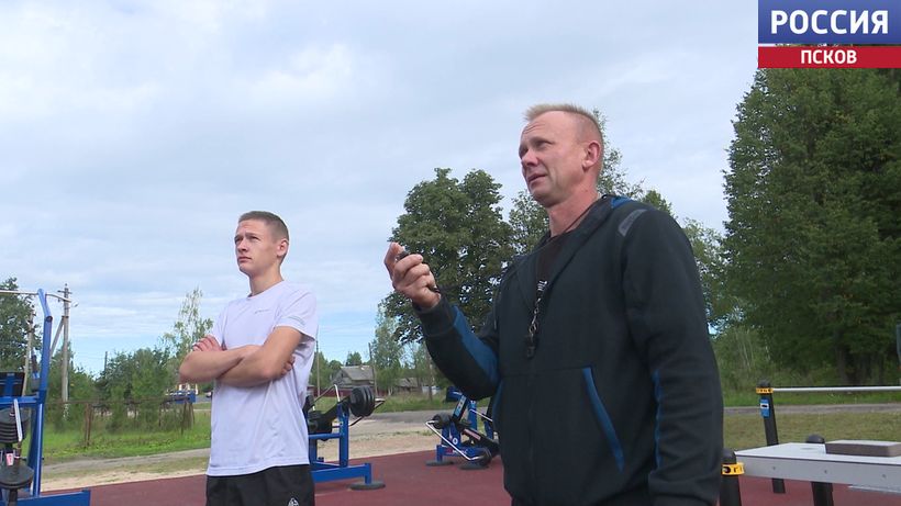 Губернатор Михаил Ведерников предложил выплачивать миллион рублей "Земским тренерам" в Псковской области