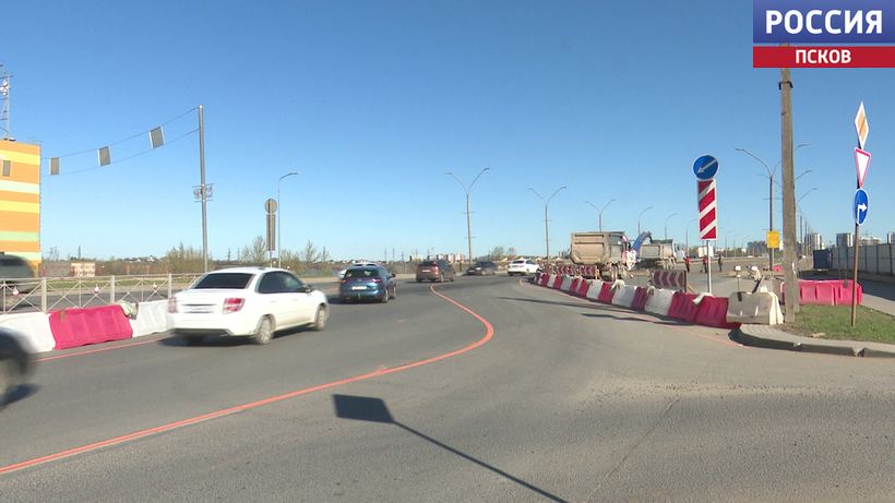 Ремонт на мосту Александра Невского: новая схема движения и пробки. Репортаж Виктории Писуковой