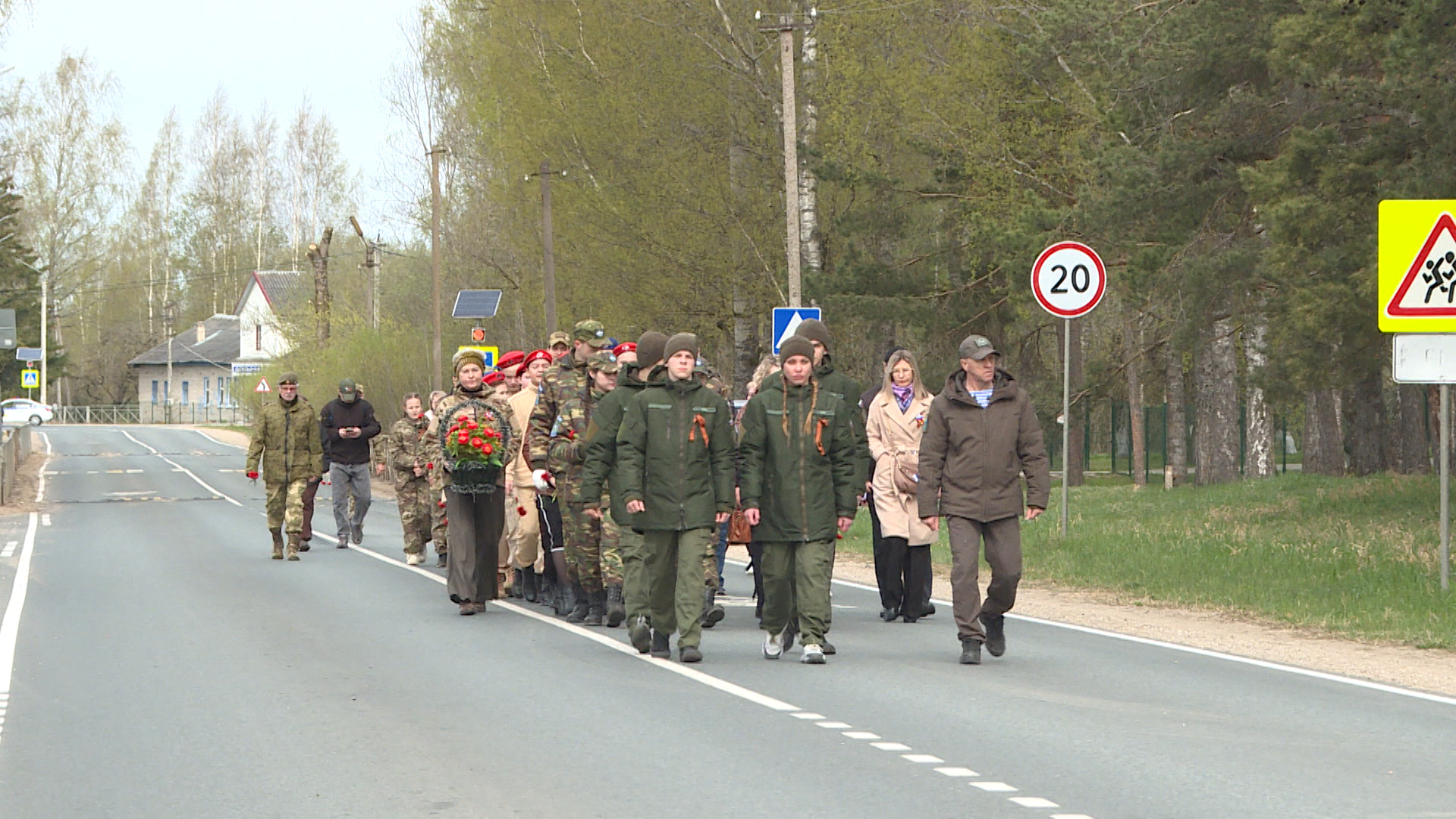 Помним о подвиге: в Палкинском районе почтили память земляка — знаменосца Победы Михаила Минина