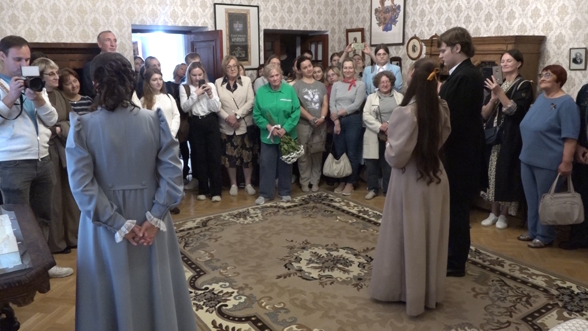 "Жизнь вернулась в этот дом": в Полибино открыли выставку о первой женщине-математике Софьи Ковалевской