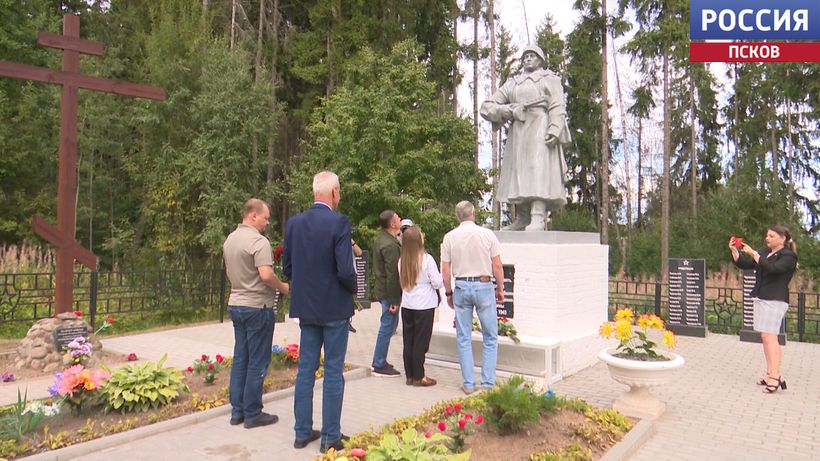 В Кунье и Переслегино появились новые общественные пространства. Губернатор познакомился с проектами ТОСов