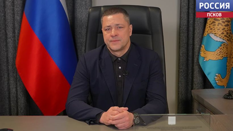 Губернатор Михаил Ведерников поздравил псковских ученых с днем науки