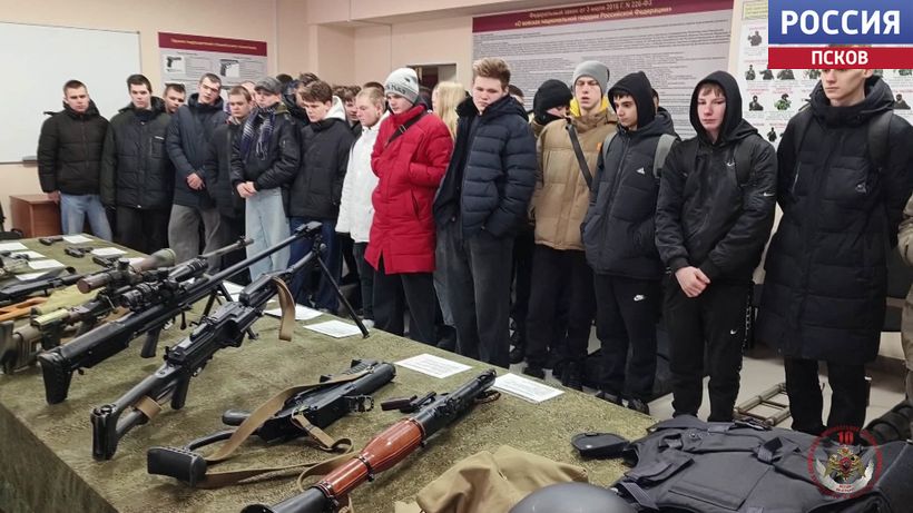 Учащиеся Политехнического колледжа познакомились с работой подразделений Росгвардии