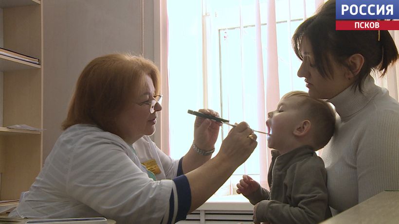 В Плюсском округе после двухлетнего перерыва возобновился прием врача-педиатра 