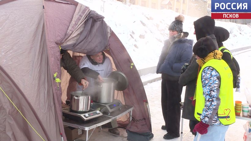 Слепили вручную полторы тысячи штук . Как совместить пробежку и пельмени?