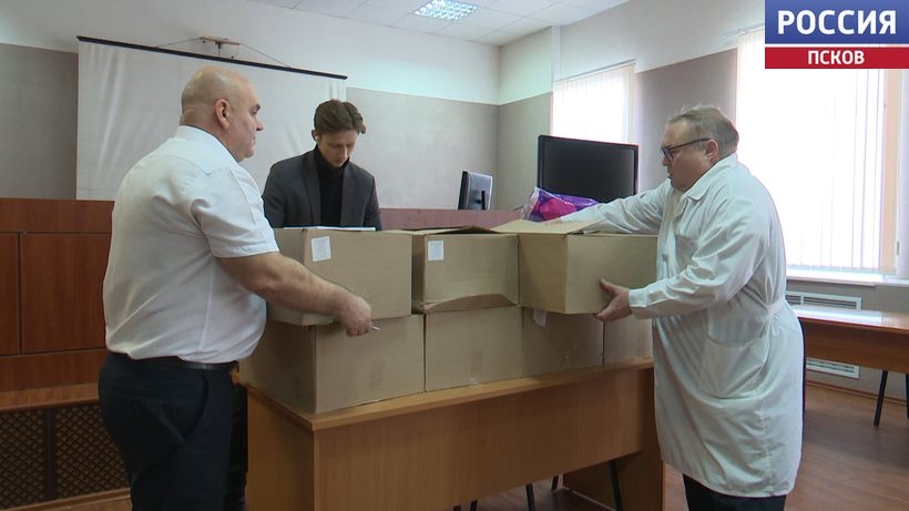 Доброе слово и конкретная помощь. Специалисты фонда "Защитники Отечества" навестили раненых бойцов СВО