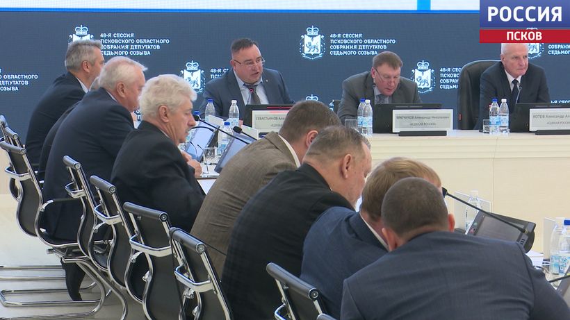 Более 20 вопросов сегодня обсудят депутаты областного Собрания, в том числе теплоснабжение, социальную помощь и обеспечение жильем малоимущих