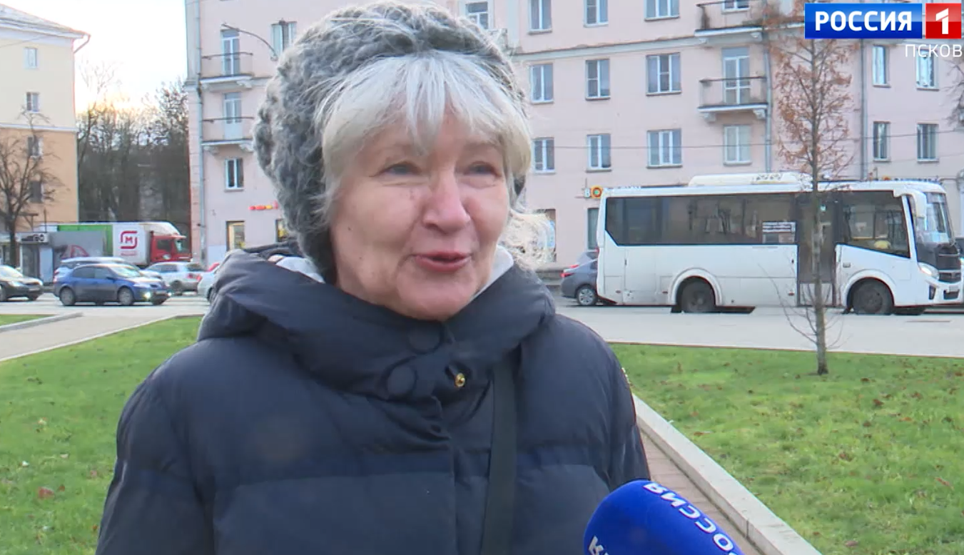 Псковичи поделились воспоминаниями о своих детских новогодних утренниках