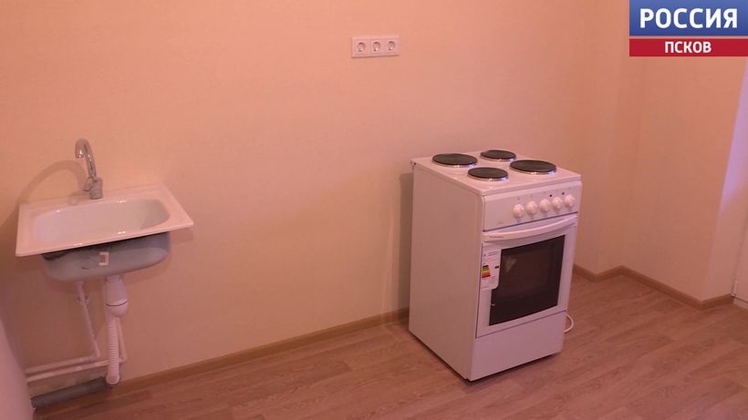 Выплаты детям-сиротам на покупку жилья увеличены в Псковской области