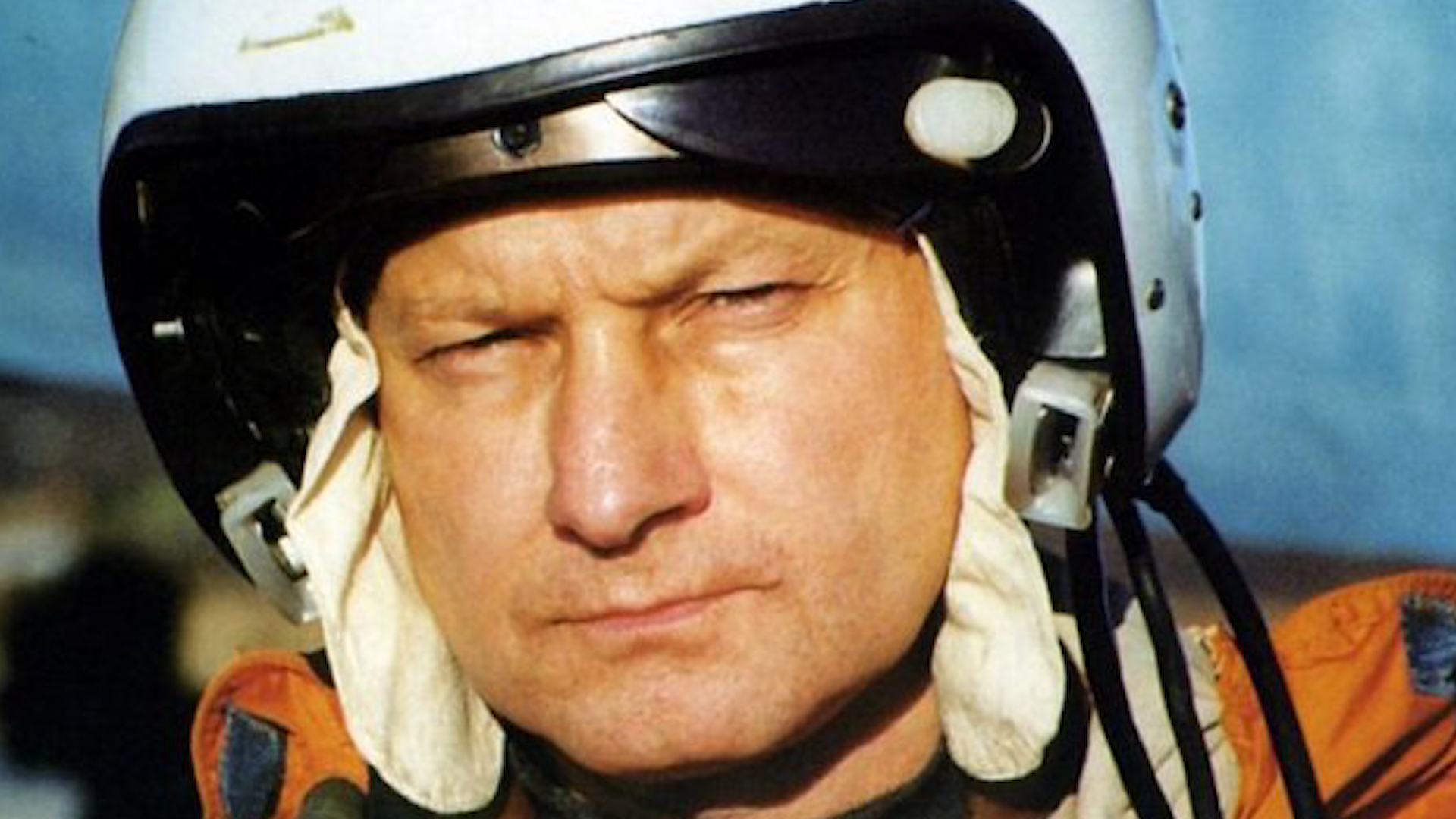 Его называли небесным ангелом. 25 лет назад не стало настоящего аса авиации - Тимура Апакидзе