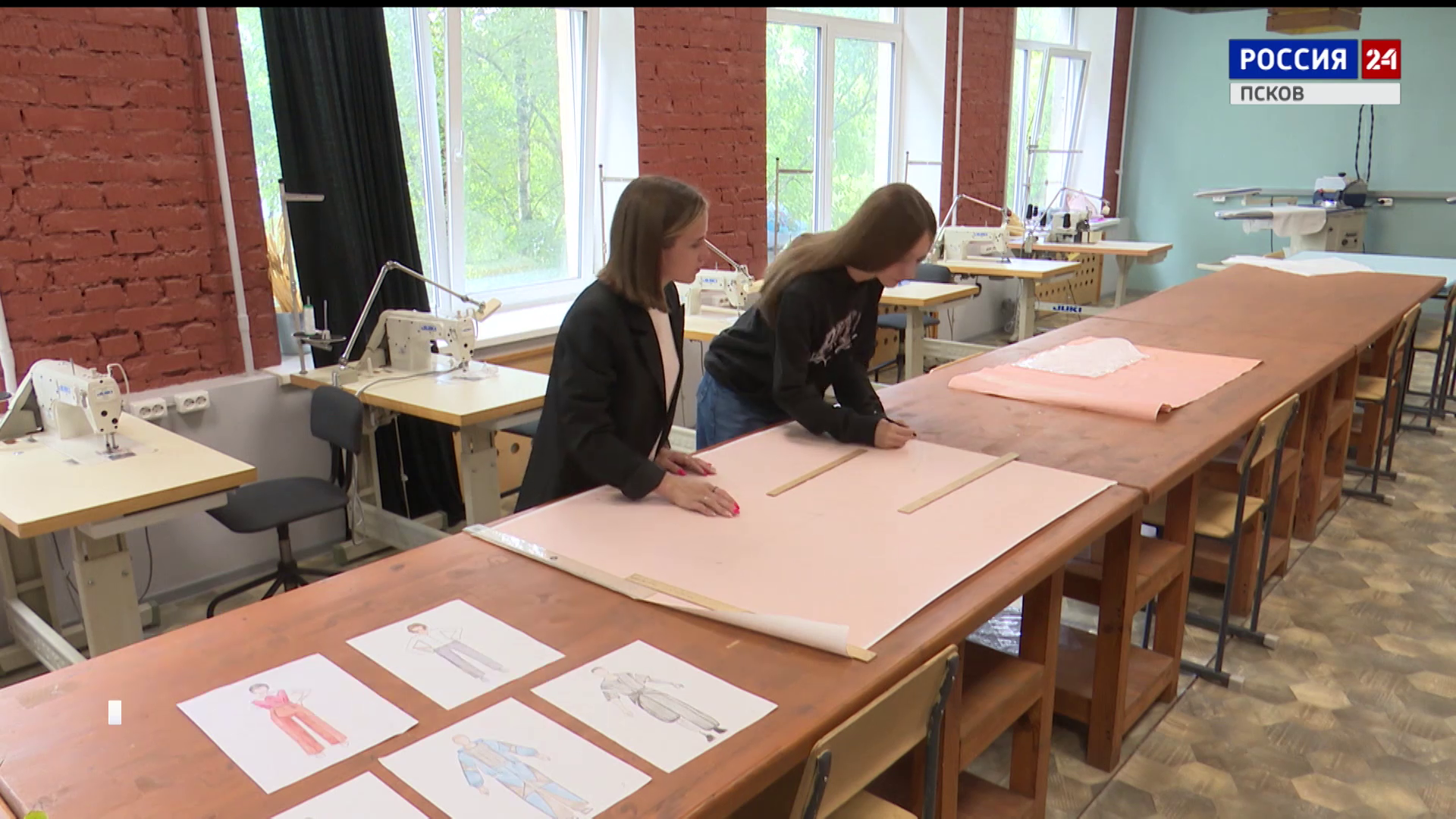 Псковские дизайнеры борются за победу в конкурсе "На крыльях"