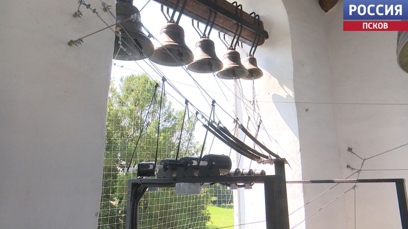 Электрозвонарь появился в Мирожском монастыре