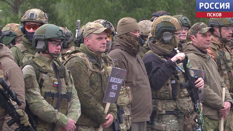 Более 1000 человек приняли участие в международных соревнованиях по стрельбе "Время героев" в Пскове