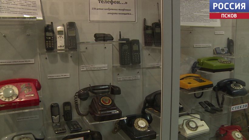 От дисковых 1930-х до первых мобильников: выставка телефонных аппаратов открылась в Острове