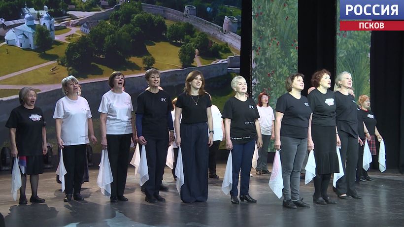 Те, кто превращает вдохновение в искусство: в Пскове отмечают День работника культуры