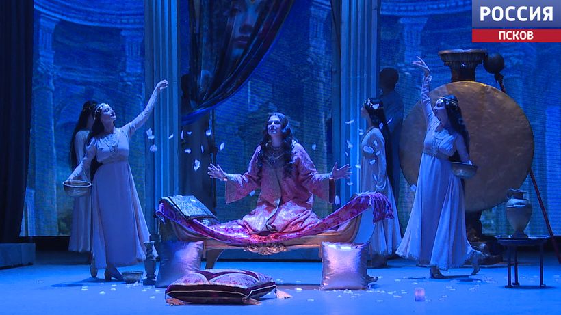 Фестиваль русской музыки в Пскове завершился оперой Саламбо" Модеста Мусоргского в исполнении артистов Мариинского театра