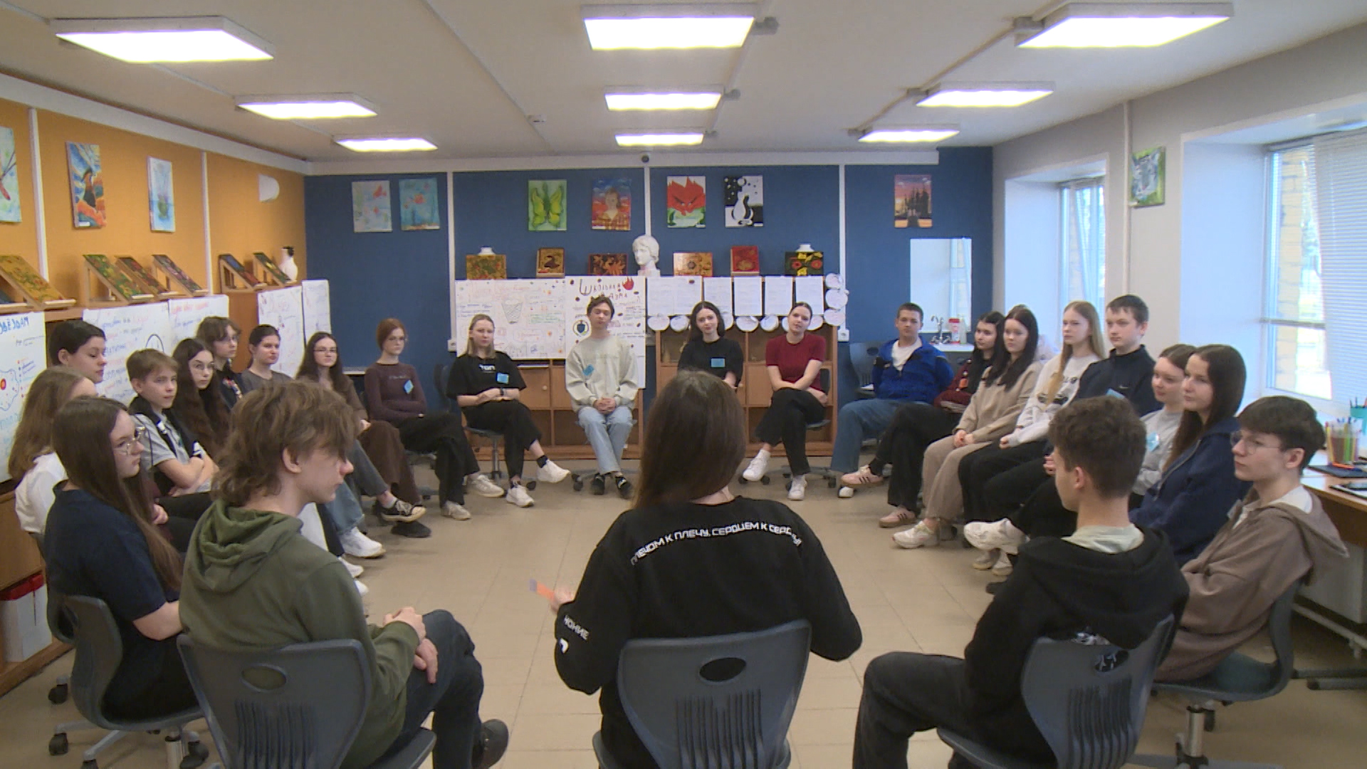 Школьников Псковской области учат выстраивать работу ученического самоуправления