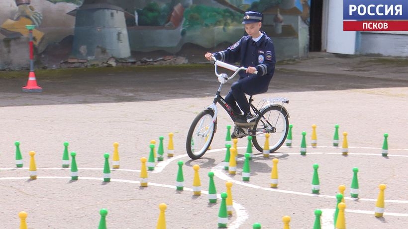"Безопасное колесо – 2026": юные велосипедисты Псковской области поборолись за победу в региональном этапе
