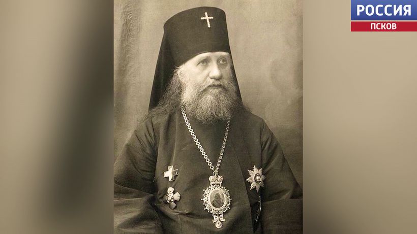 День прославления Патриарха Тихона: крестный ход, литургия и "Покровские вечера"
