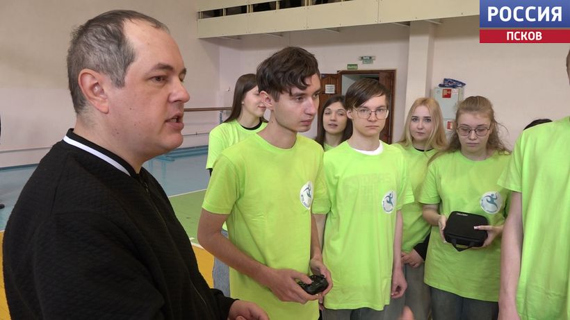 Студенты Великолукской ГСХА оттачивают управление дронами в проекте "ГТО - наш ориентир"