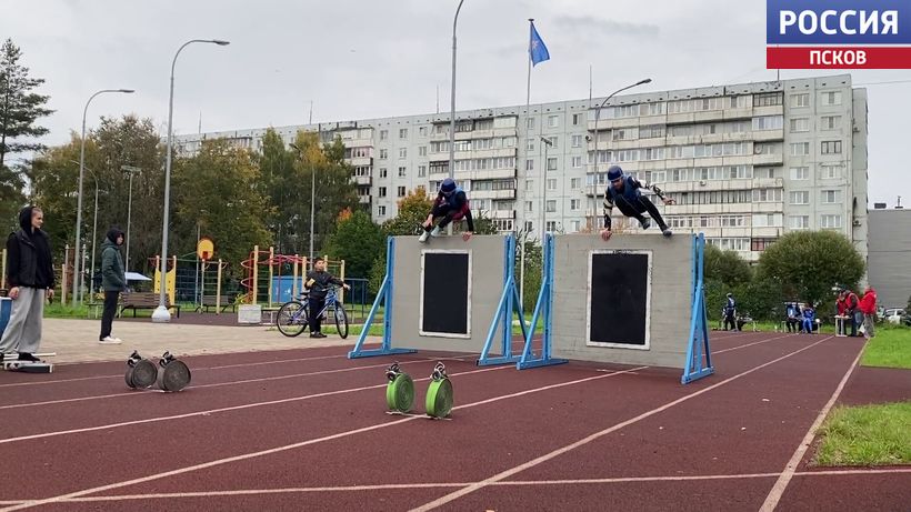 В Пскове прошел чемпионат МЧС по пожарно-спасательному спорту