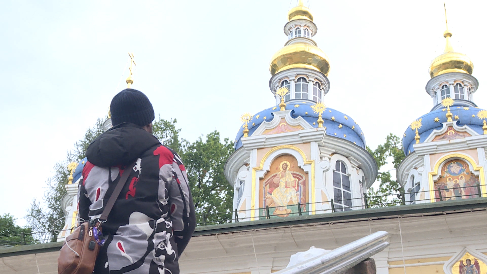 "Мурашки по телу": гости из десяти стран знакомятся с культурой Псковской области