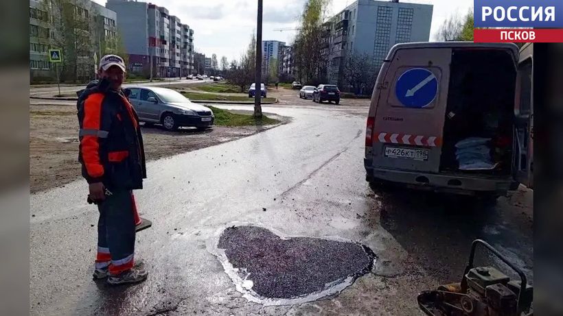 Пасха, ямы на дорогах и палы травы: дайджест новостей недели от Регины Кадыровой